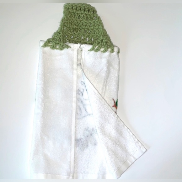 HAND CRAFTED Colorful Crocheted Top Hanging Kitchen or Bathroom Hand Towels - Picture 7 of 7